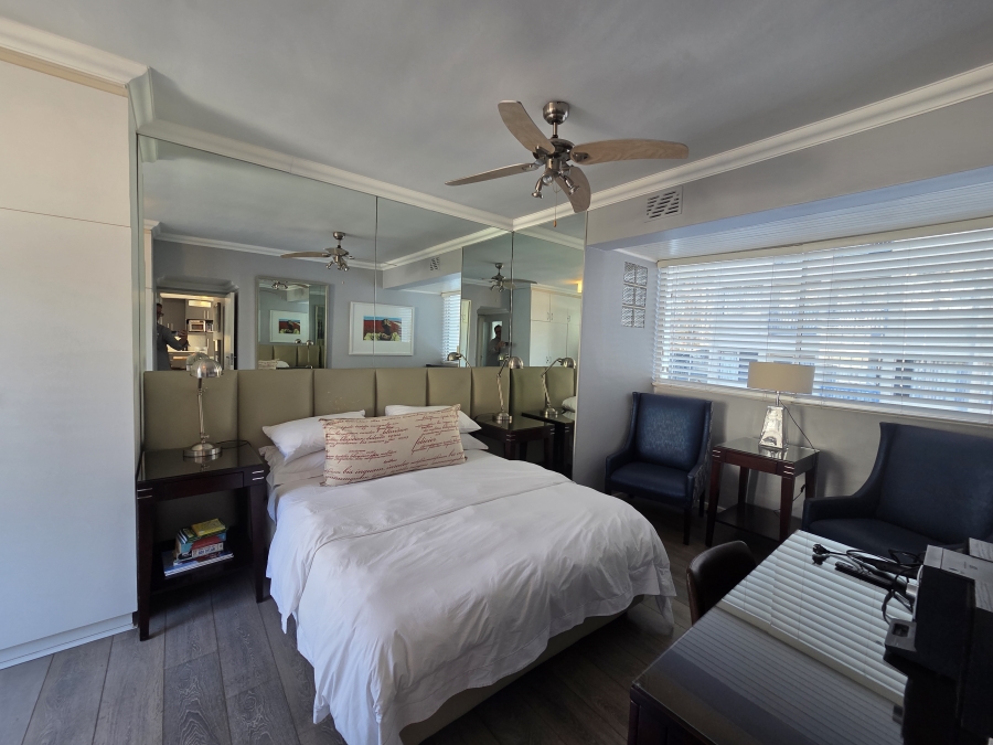 To Let 2 Bedroom Property for Rent in Sea Point Western Cape